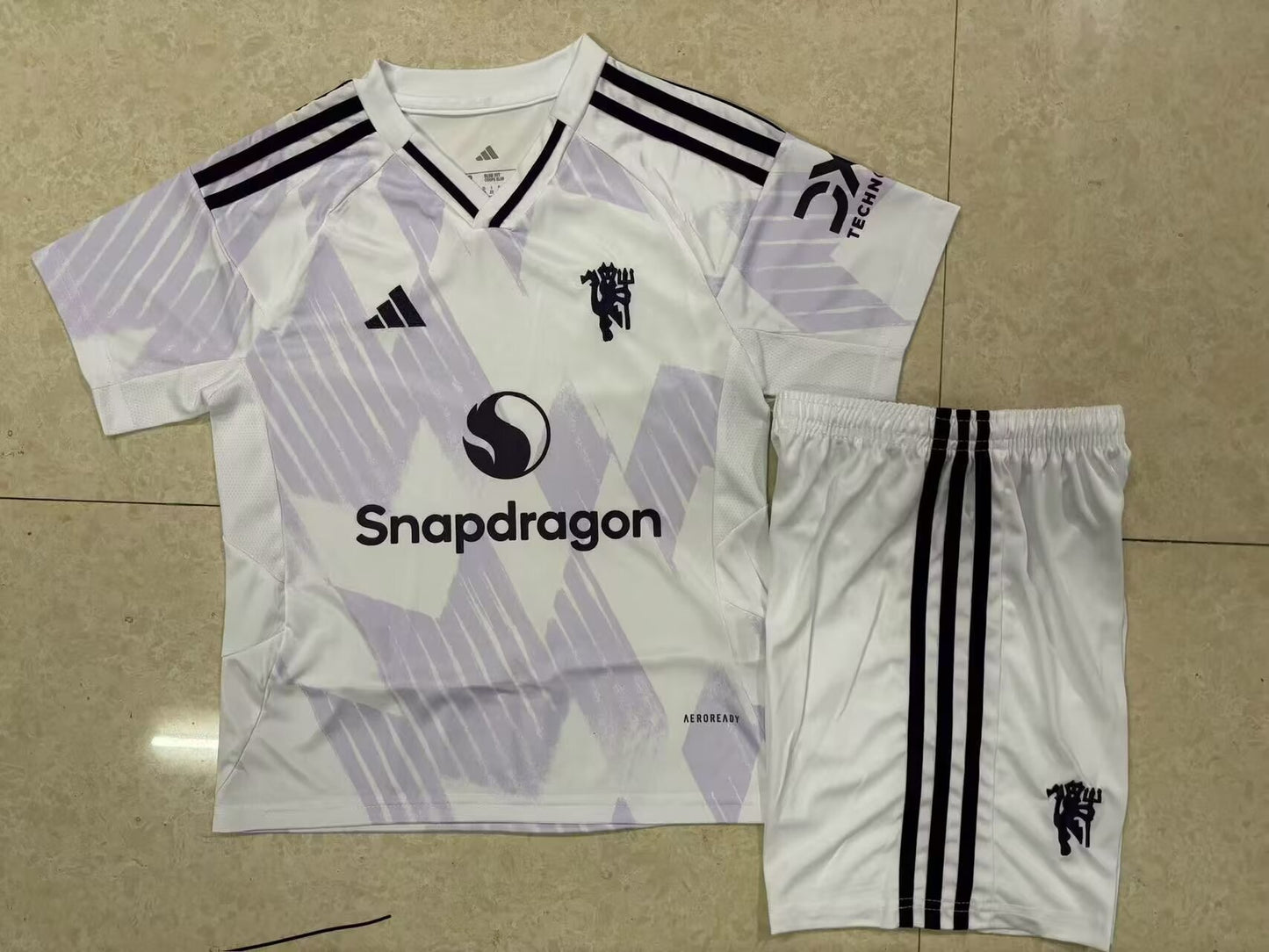 25-26 Man U Away Fan Version