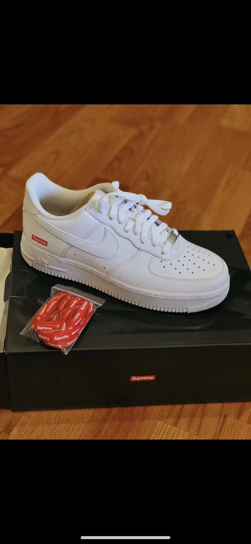 Air Force 1 x Supreme Shoes