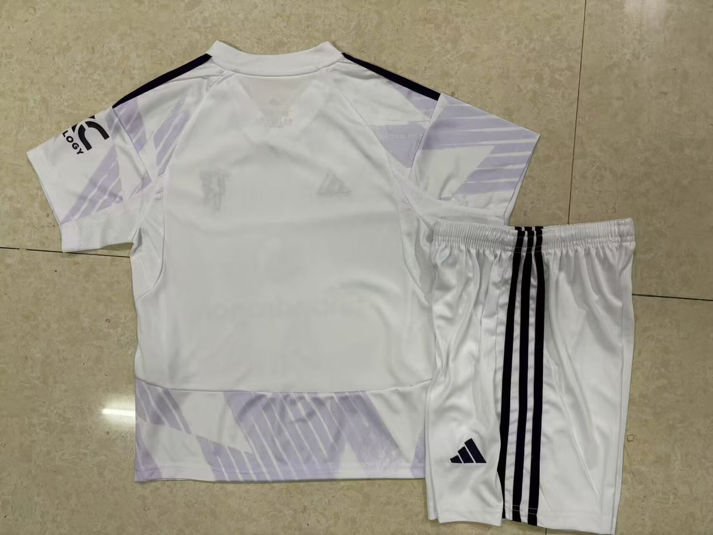 25-26 Man U Away Fan Version